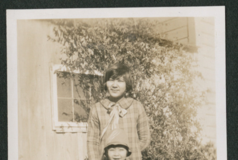 2 young girls (ddr-densho-378-372)