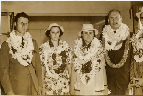 The Morgenthau family arriving in Hawai'i (ddr-njpa-1-888)