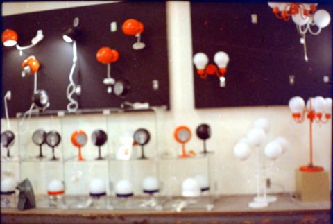 Display of wall and table lamps (ddr-densho-426-735)