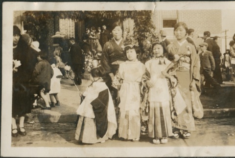 Scene from an event (ddr-densho-321-638)