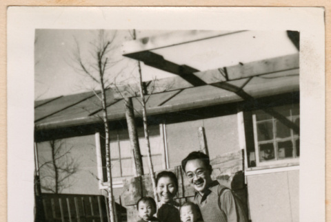 Domoto Family (ddr-densho-329-1298)