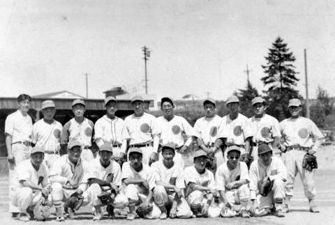 Nisei veterans baseball team (ddr-densho-13-44)