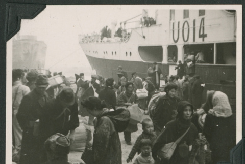 Repatriates arrive in Japan (ddr-densho-397-359)