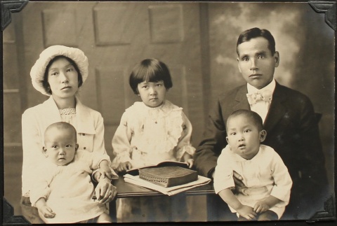 Portrait of Nikkei family (ddr-densho-259-488)