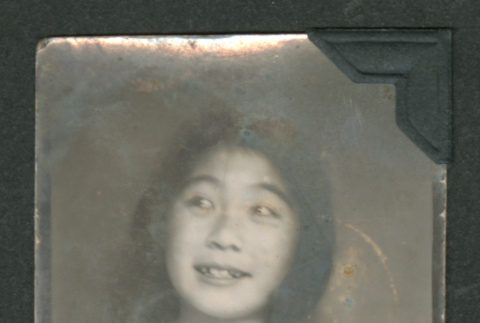 Portrait of young girl (ddr-densho-550-208)