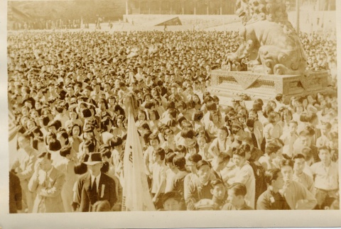 A crowd gathered for an event (ddr-njpa-6-69)