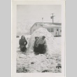 Women and an igloo (ddr-manz-7-86)