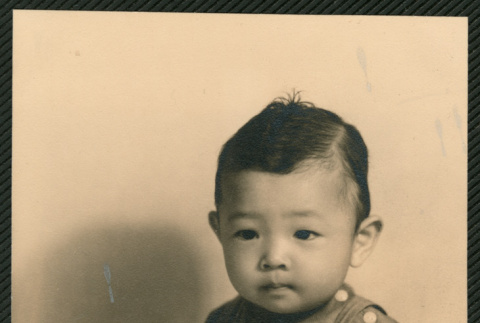 Portrait of boy (ddr-densho-522-690)