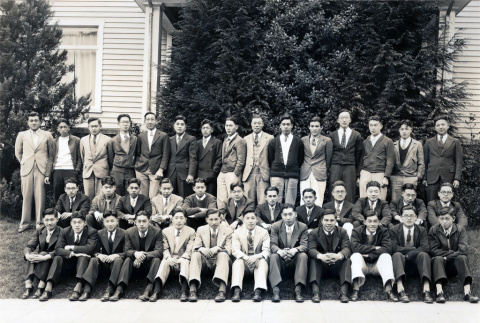 Group photos of the University of Washington Japanese Students' club (ddr-densho-474-200)