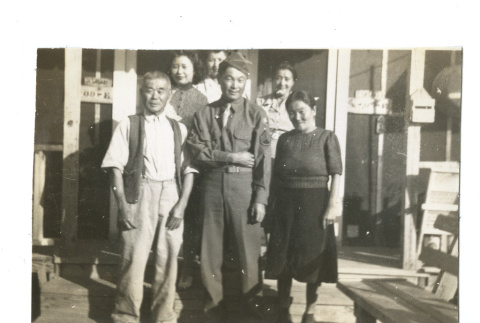 Sasaki family at the Jerome camp (ddr-csujad-38-275)
