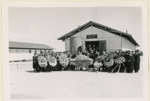 Funeral for Taiichiro Kaku (ddr-densho-37-1413)