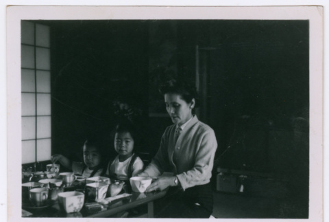 Mitsuye Yabe with Two Children (ddr-ohs-1-148)
