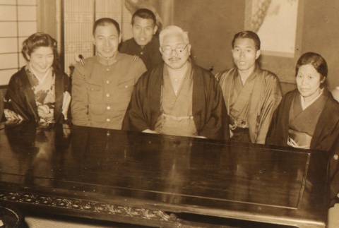 Tsuruhei Matsuno with his family (ddr-njpa-4-875)