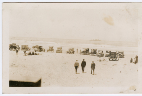 Cars on the beach (ddr-densho-480-80)