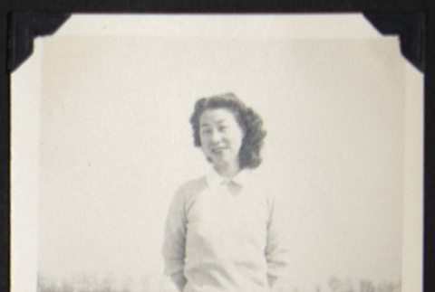 Sets Fujita on a dirt path (ddr-densho-542-631)