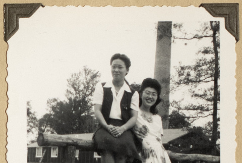 Toshiko and Kiyo at Rohwer (ddr-densho-542-487)