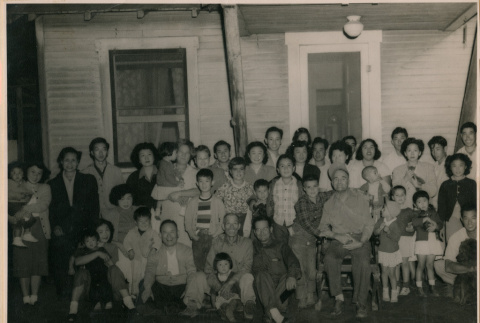Large group photos (ddr-densho-522-644)