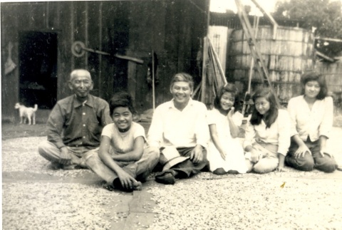 Family photograph (ddr-densho-22-155)