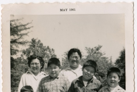 Japanese American family (ddr-densho-325-490)