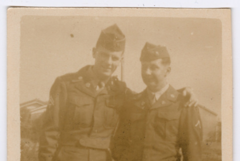 Charles Roeslin Jr. and fellow soldier (ddr-densho-550-20)