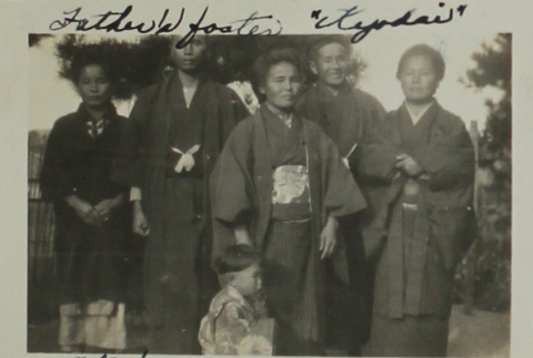 Yoshioka family (ddr-densho-357-721)