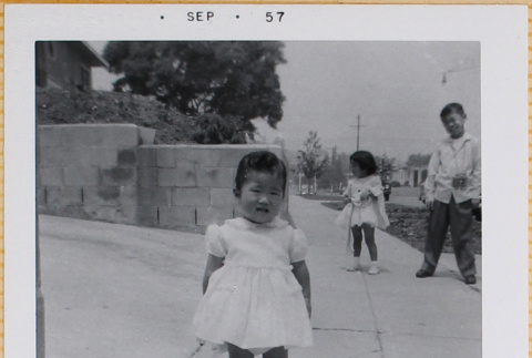 Leslie Shiomi (ddr-densho-522-435)