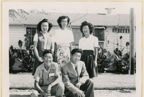 Prescoll Conference attendees (ddr-densho-37-2031)
