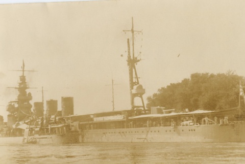 Military ships (ddr-njpa-6-65)