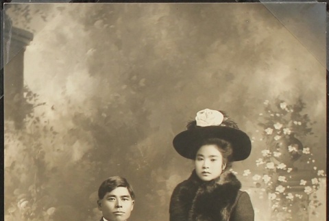 Portrait of Japanese couple (ddr-densho-259-526)