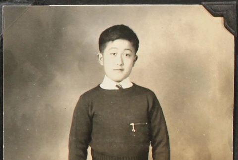 Portrait of a Nisei boy (ddr-densho-259-259)