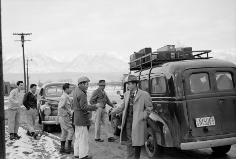 Japanese Americans leaving camp (ddr-densho-93-16)