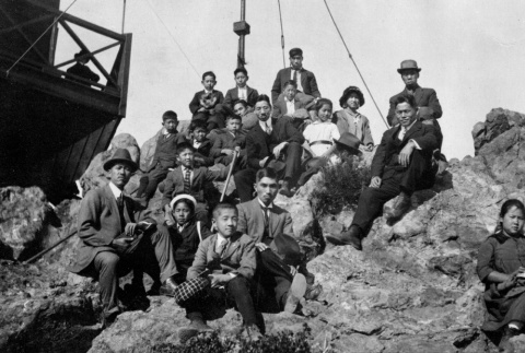 1917 Japanese Class Outing to Mt. Tamalpais (ddr-ajah-6-606)