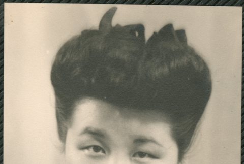 Portrait of woman (ddr-densho-522-670)