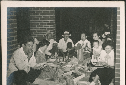 Group at picnic (ddr-densho-293-121)