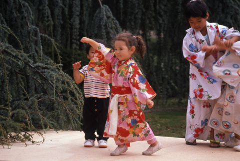 1990 Kubota Garden Annual Meeting (ddr-densho-354-361)