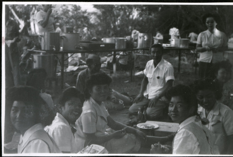 Manzanar, hospital staff picnic (ddr-densho-343-114)