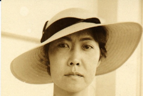 A woman (ddr-njpa-4-2368)