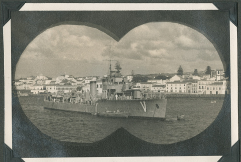 A destroyer with the Azores in the background (ddr-densho-201-829)