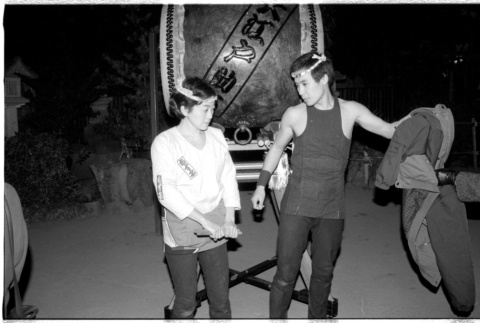 Kenny and Chizuko performing taiko (ddr-densho-1007-1213)