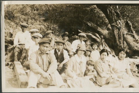 Group at the beach (ddr-densho-321-653)