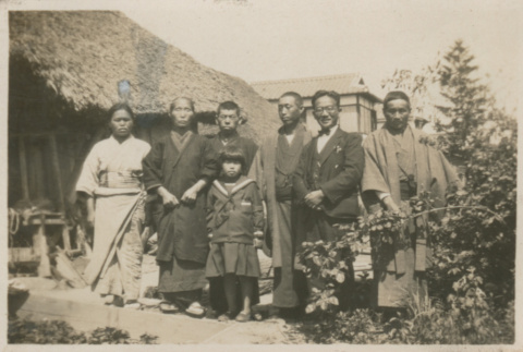 Miyamoto family (ddr-densho-357-508)