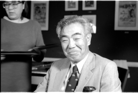 Yukio Kawamoto, Loni in background (ddr-densho-1007-1342)