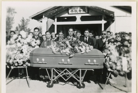 Mourners at Nobuji Yamamoto's funeral (ddr-densho-37-1780)
