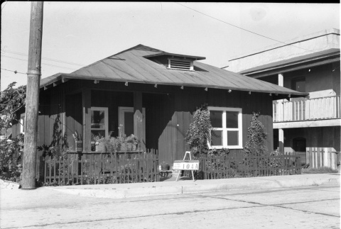 House labeled East San Pedro Tract 104A (ddr-csujad-43-33)