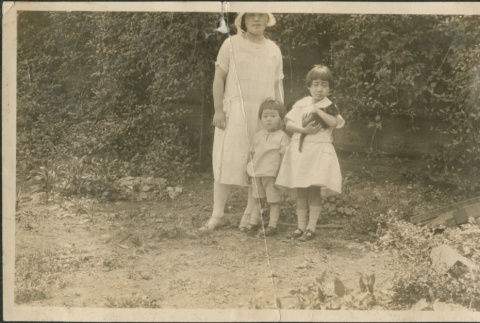 A woman with two children (ddr-densho-321-636)