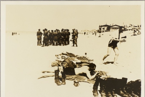German soldiers on a beach (ddr-njpa-13-893)