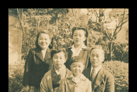 Yoshio Ichikawa family in Tokyo (ddr-csujad-55-2222)