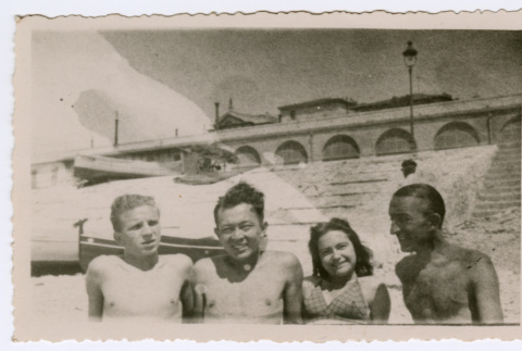 Bill and Jany Lore with Friends at Beach (ddr-densho-368-718)