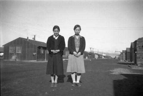 Suye Kozakura & Toku Sakauye (ddr-densho-570-32)