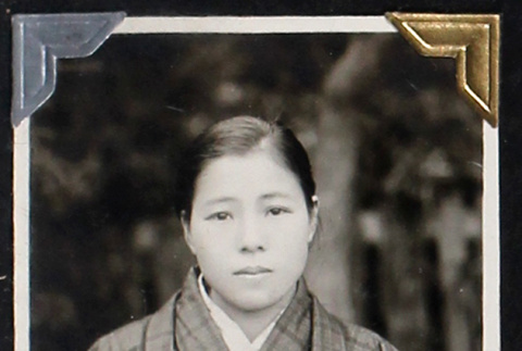 Portrait of woman in a yukata (ddr-densho-404-174)